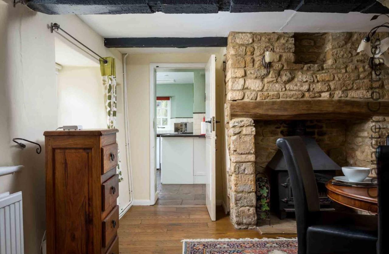 Court Hayes Villa Cheltenham Bagian luar foto