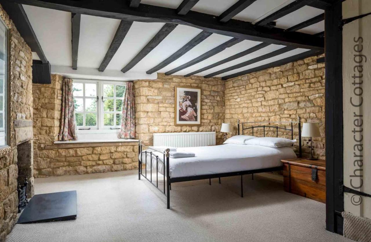 Court Hayes Villa Cheltenham Bagian luar foto